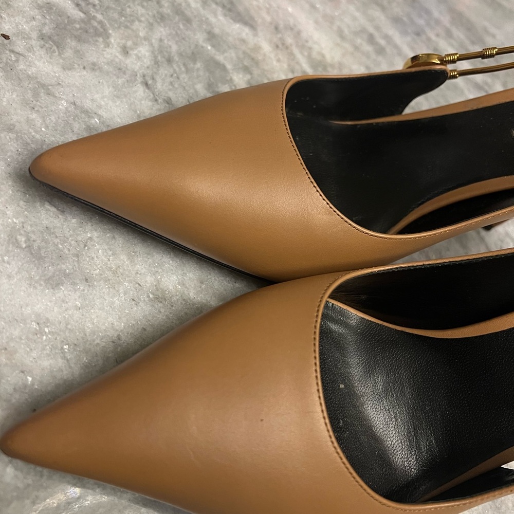 Women’s Shoes